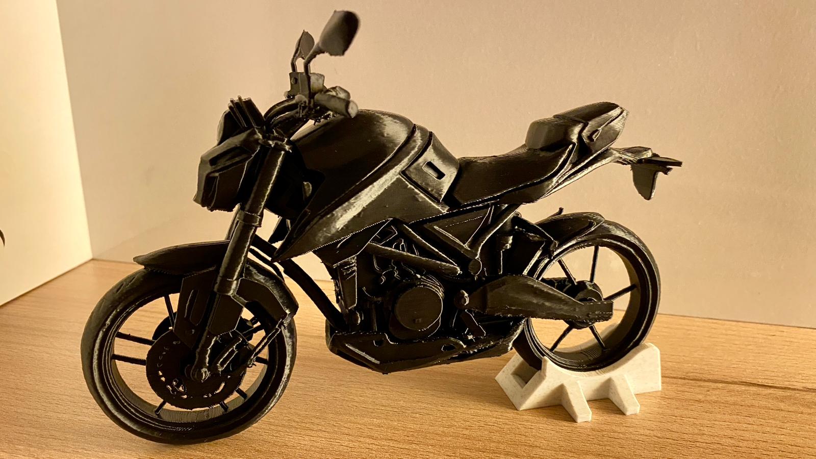 3D baskı motor figürü